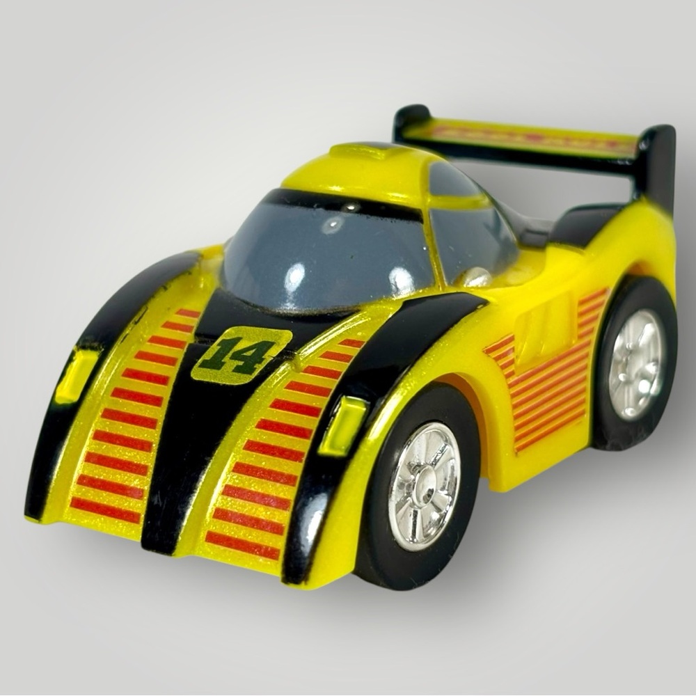 Z Wind Ups Cool Rule Pull Back Car 2008 Yellow Racer